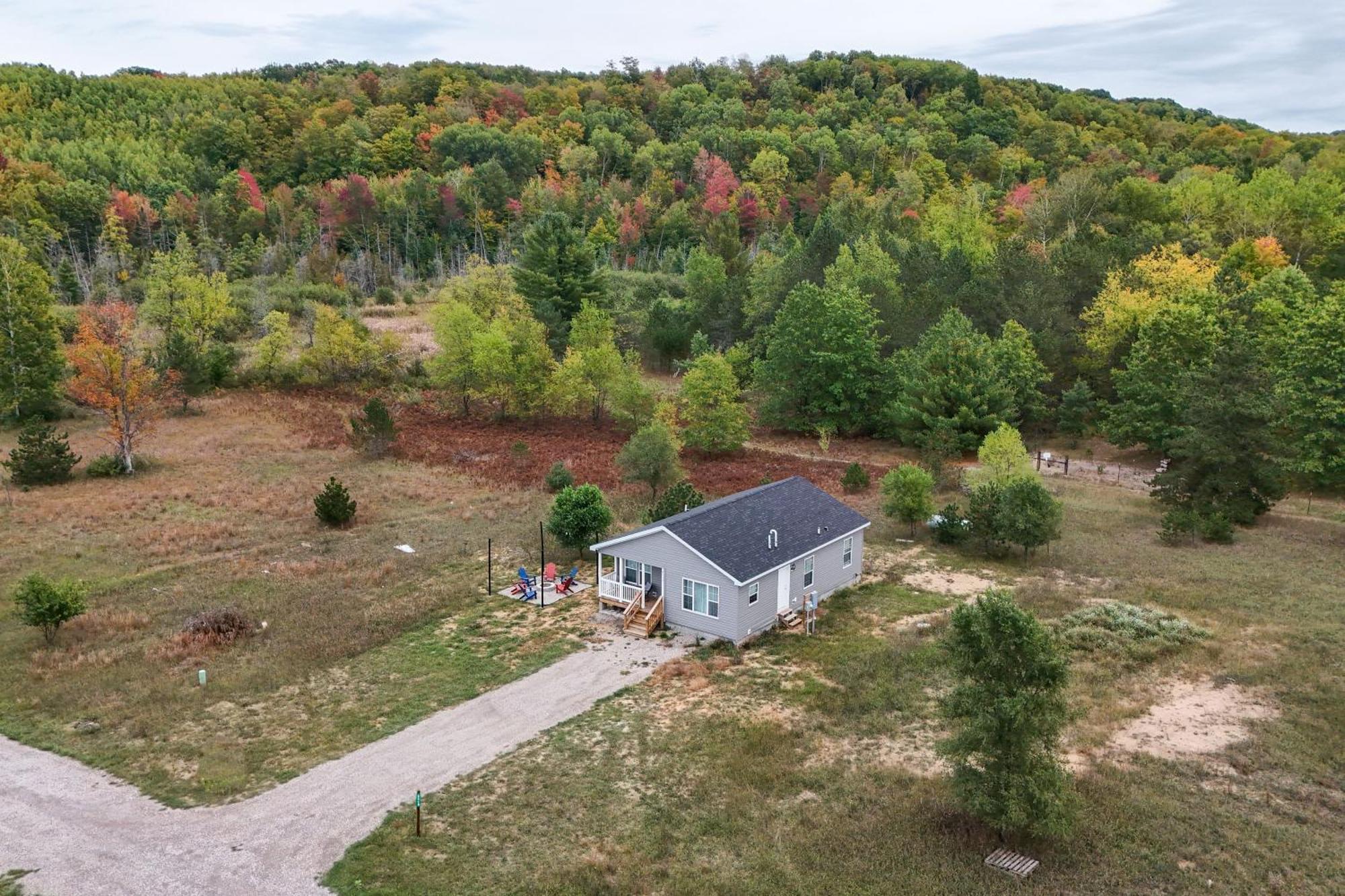 Family Home In Rapid City About 4 Mi To Torch Lake! Exterior foto